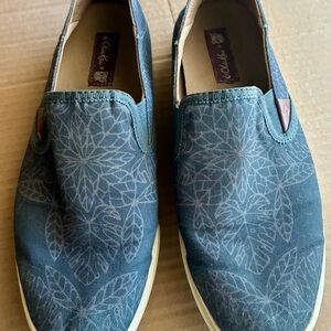 OluKai gray Floral Slip-On Loafers